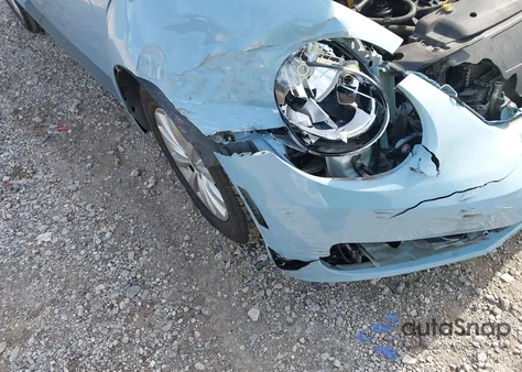 2015 Volkswagen Beetle 1.8T Fleet Edition из США, поврежденный, VIN 3VWF17AT7FM644560